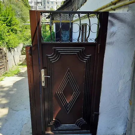 Small Home Chişinău Esterno foto